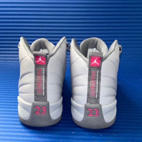Size 6.5Y- GS Nike Air Jordan 12 Retro Dark Grey Rush Pink 510815-029 Women’s 8 - Picture 7 of 8